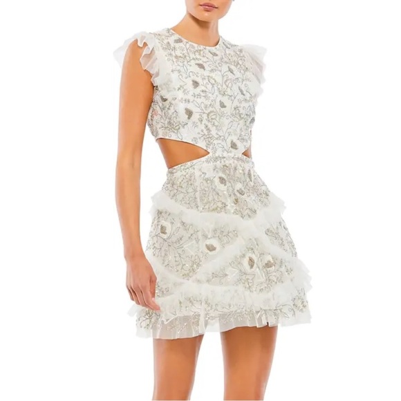 Mac Duggal Dresses & Skirts - Mac DUGGAL Beaded Cutout Cocktail Dress ❤️IN STORES❤️